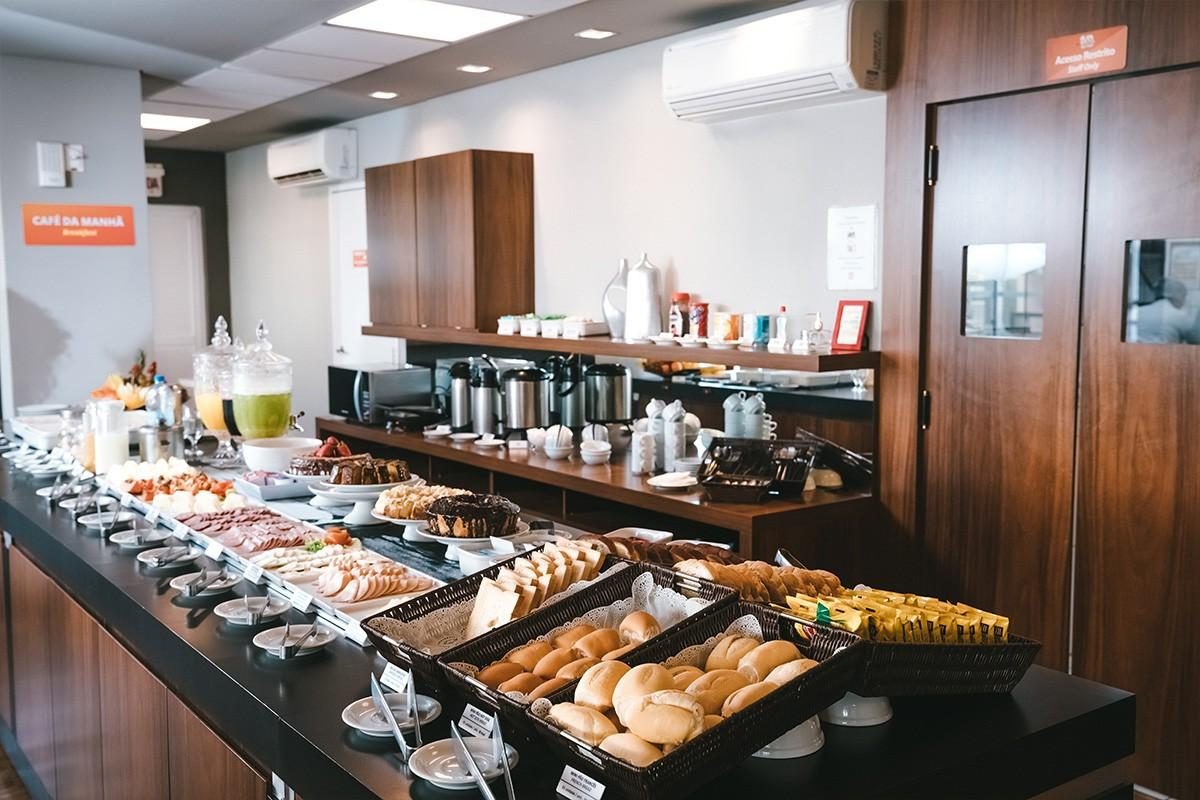 Desayuno de cortesía